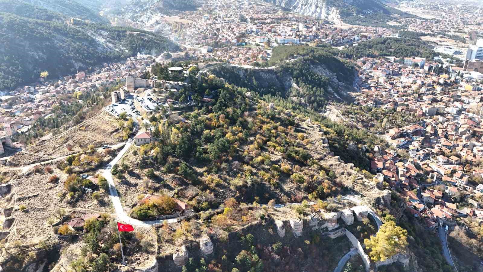 Kütahya’da ’Tarihi ve Doğayı Buluşturan Hisar Yürüyüş Yolu’nun ikinci etabı açıldı
