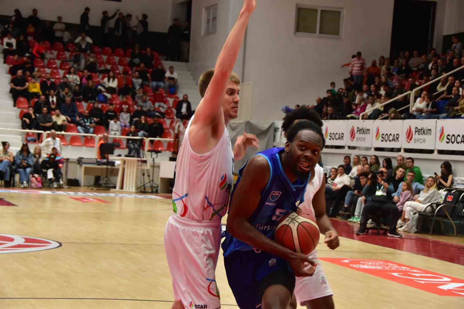 Basketbol Süper Ligi: Aliağa Petkimspor: 68 - Türk Telekom: 75
