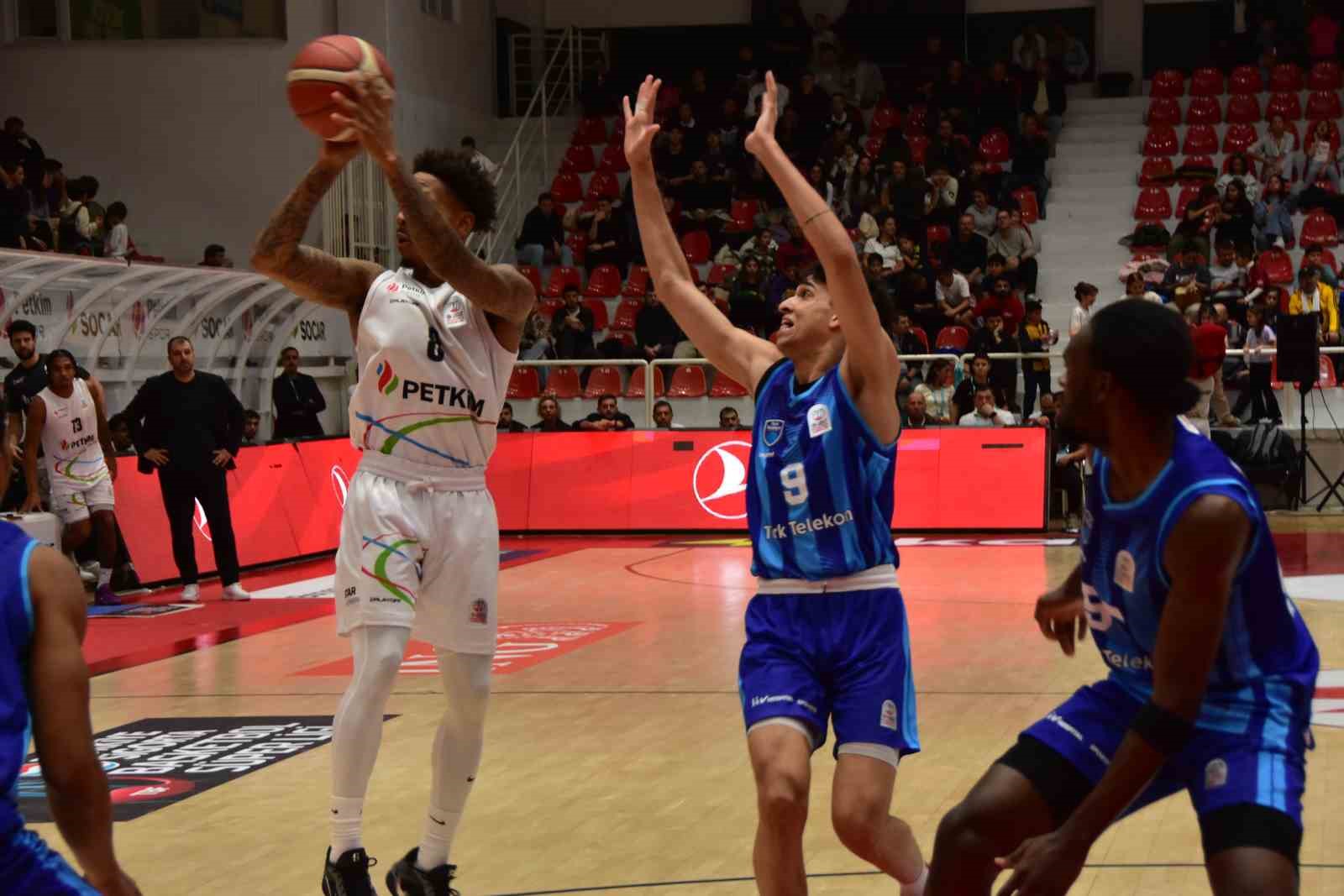 Basketbol Süper Ligi: Aliağa Petkimspor: 68 - Türk Telekom: 75
