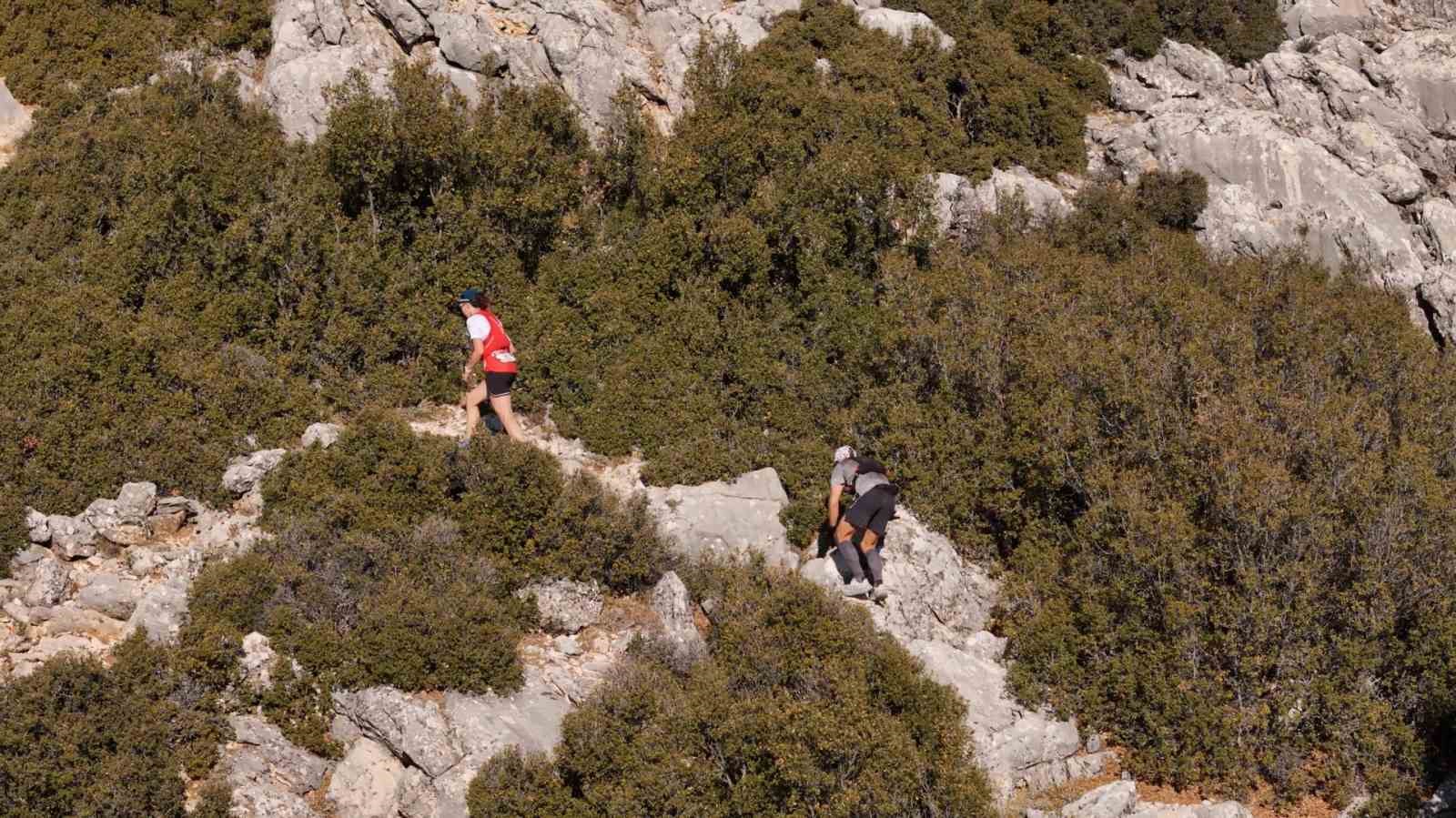 27 ülkeden 320 sporcu Sagalassos Antik Kenti’nde koştu
