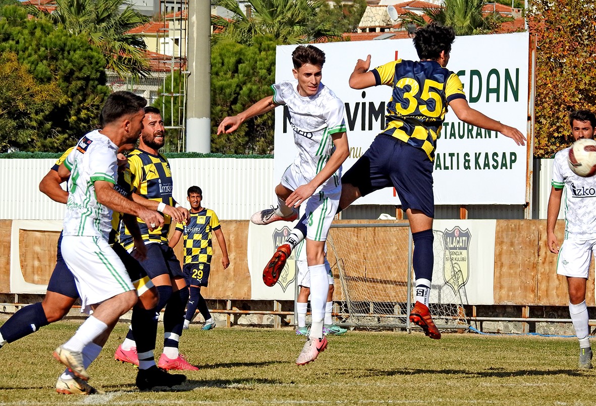 Alaçatıspor, sahasında 1-0 mağlup
