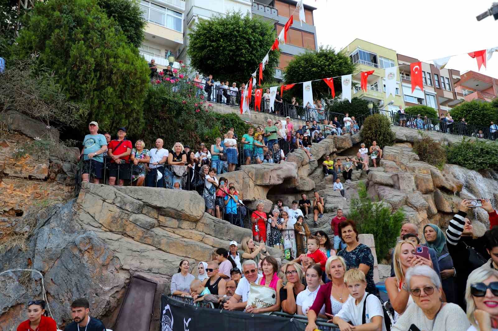 Dünyanın en güçlü adamları Alanya’da hünerlerini sergiledi
