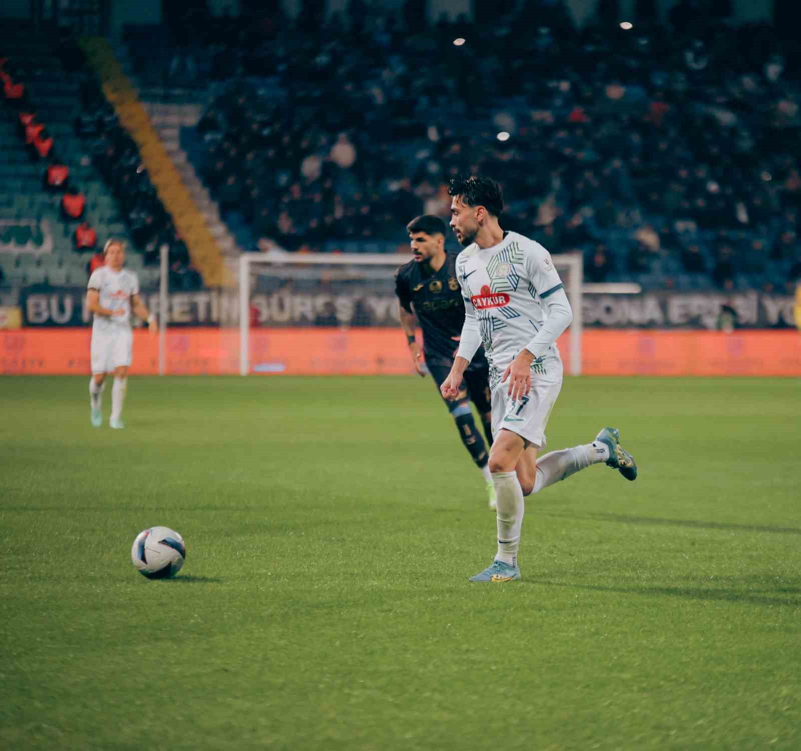 Trendyol Süper Lig: Çaykur Rizespor: 3 - Trabzonspor: 1 (Maç sonucu)
