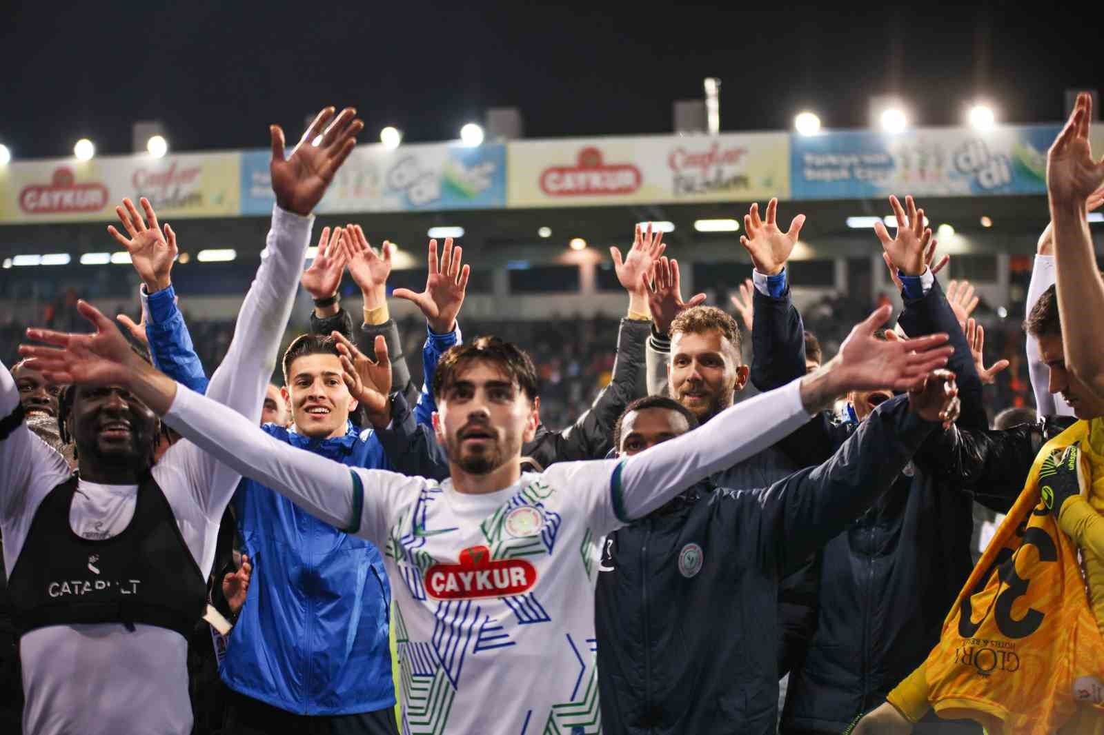 Trendyol Süper Lig: Çaykur Rizespor: 3 - Trabzonspor: 1 (Maç sonucu)
