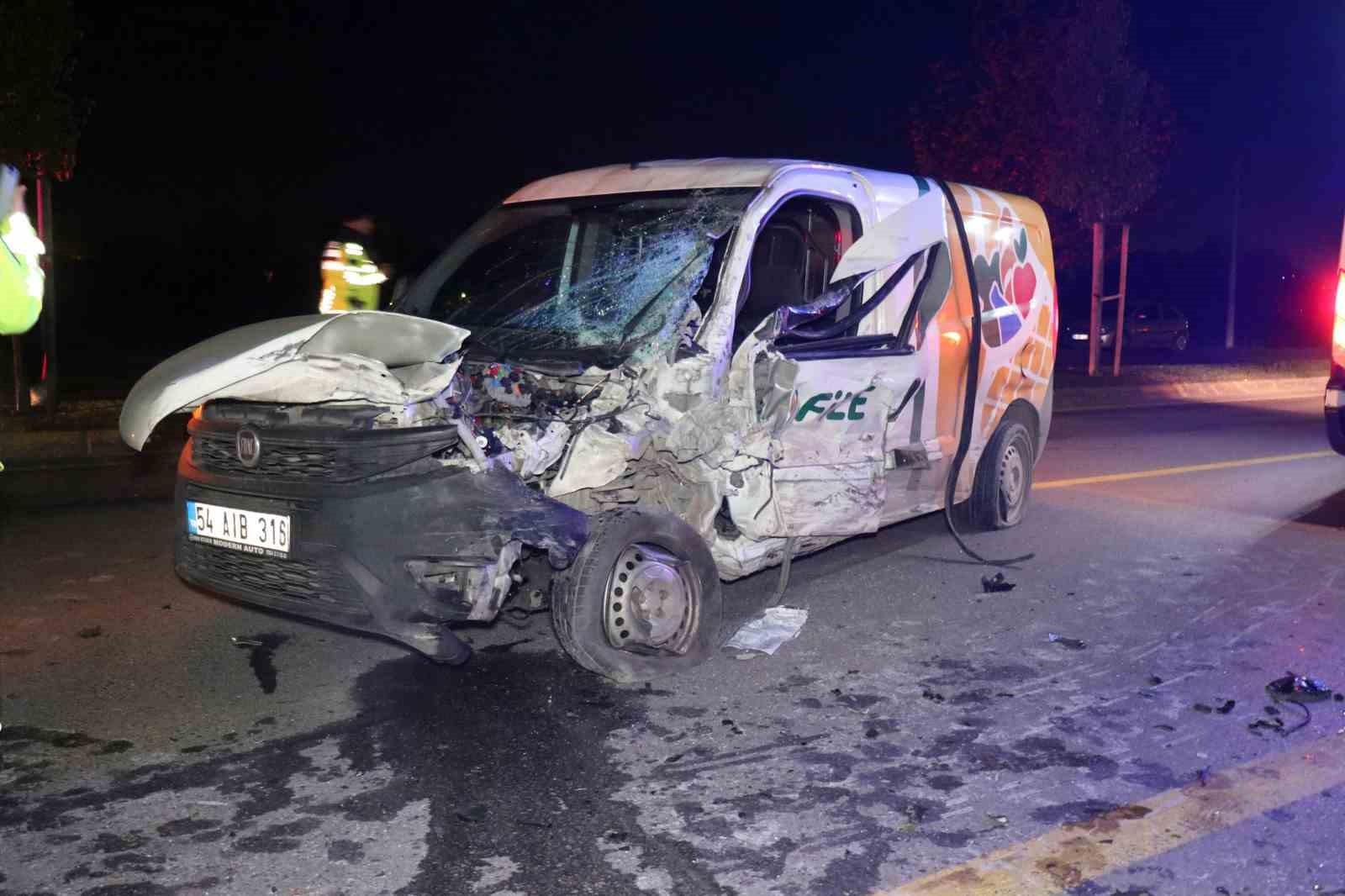 Duble yolda zincirleme kaza, ortalık savaş alanına döndü: 1 ölü, 3 yaralı
