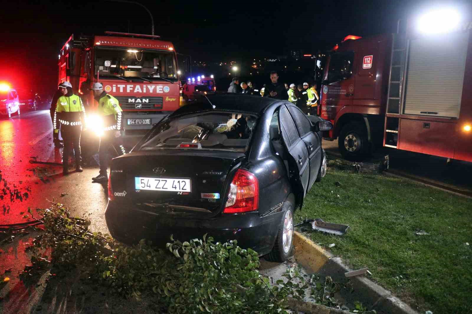 Duble yolda zincirleme kaza, ortalık savaş alanına döndü: 1 ölü, 3 yaralı
