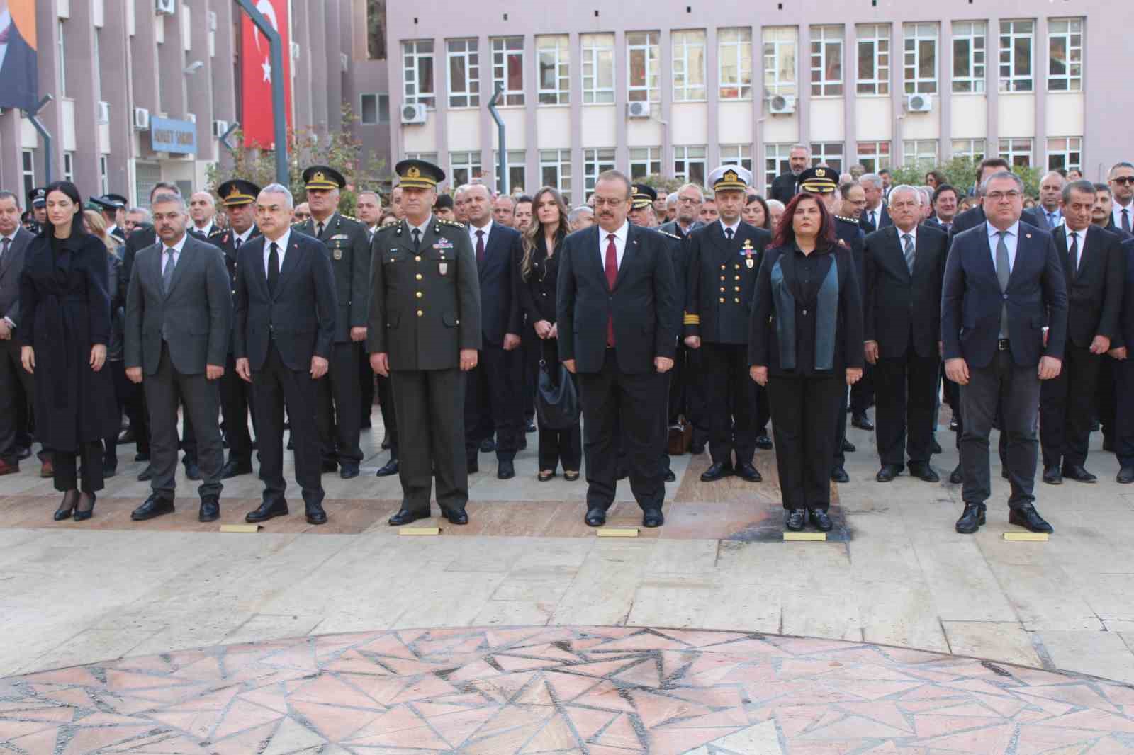 Aydın’da 10 Kasım Atatürk’ü Anma Töreni Gerçekleşti
