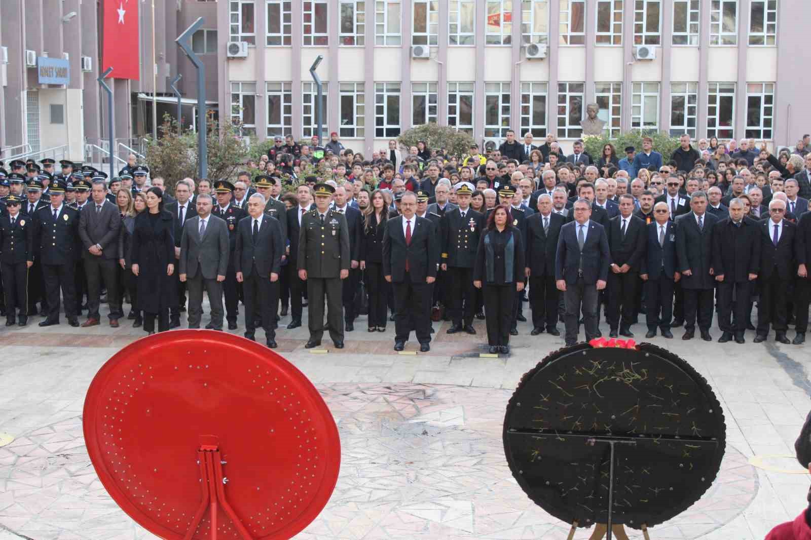 Aydın’da 10 Kasım Atatürk’ü Anma Töreni Gerçekleşti
