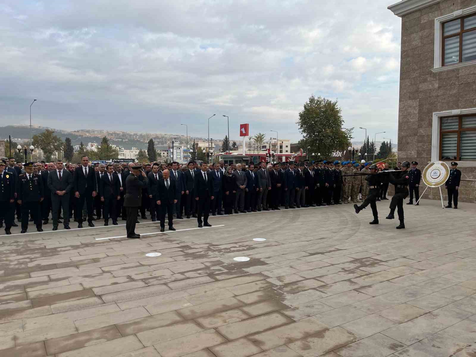 Adıyaman’da 10 Kasım anma töreni
