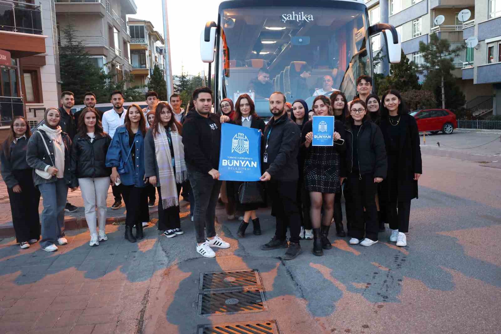 Başkan Metin’den 10 Kasım hediyesi
