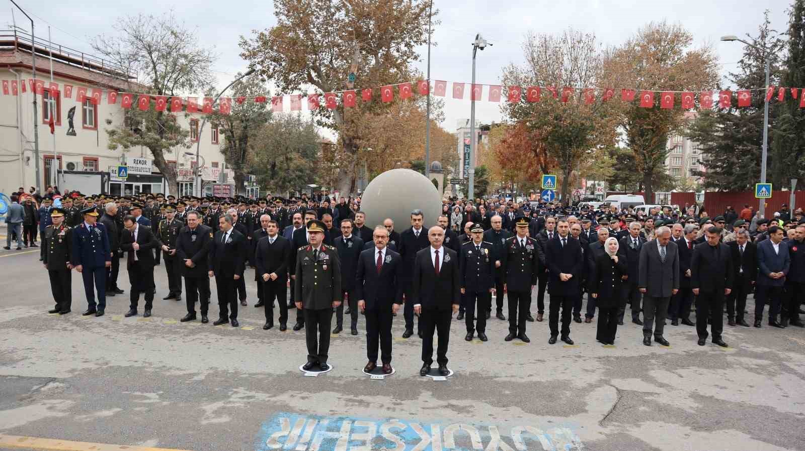 Malatya’da 10 Kasım Gazi Mustafa Atatürk’ü anma töreni düzenlendi
