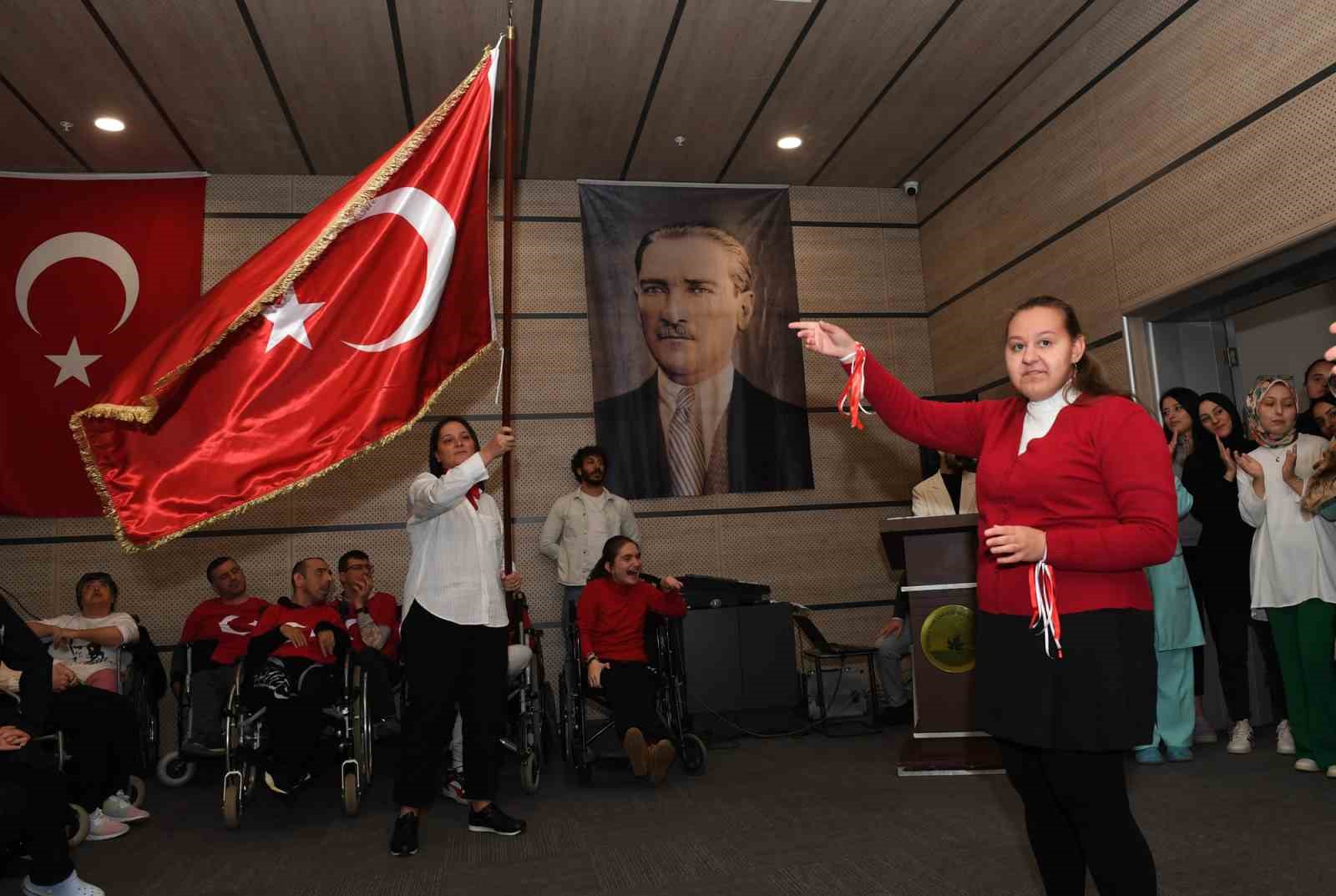 Engelli bireyler Atatürk’ü saygı ve özlemle andı
