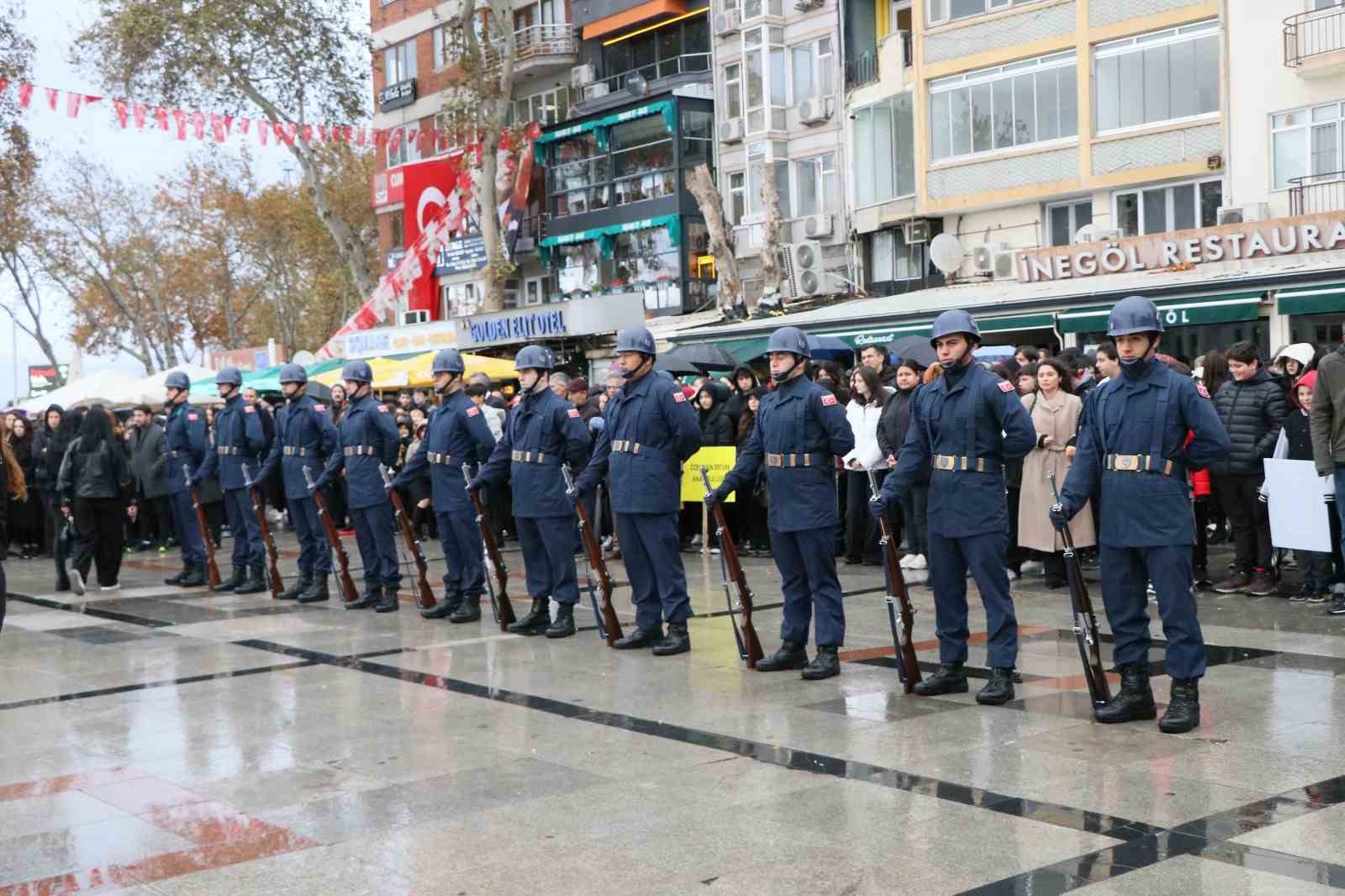 Bandırma 10 Kasım’da tek yürek
