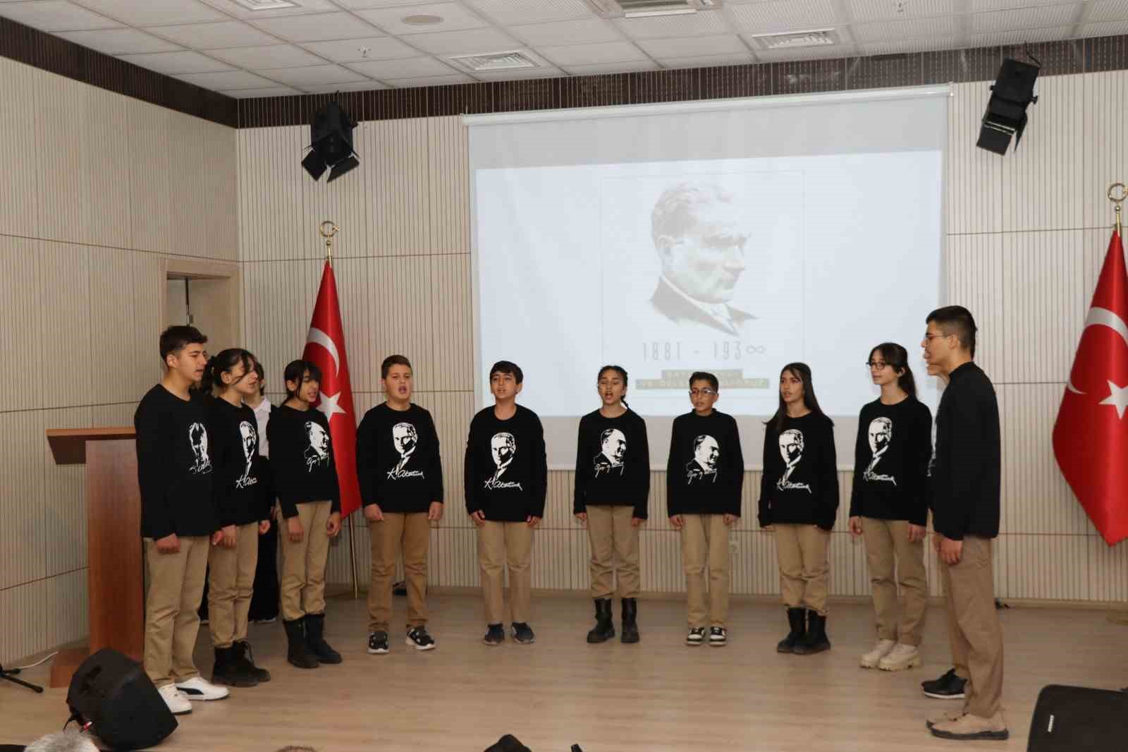 Oltu’da Atatürk’ü anma programları düzenlendi
