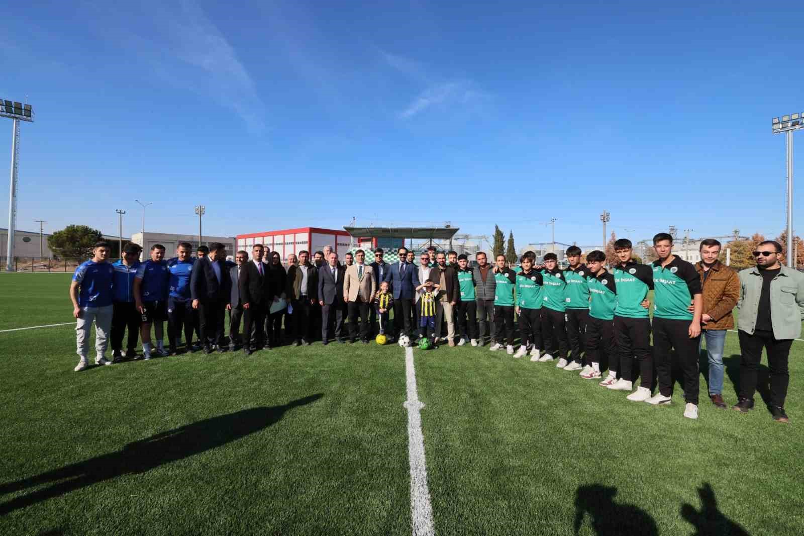 Manisa’ya 245 seyircili yeni futbol sahası kazandırıldı
