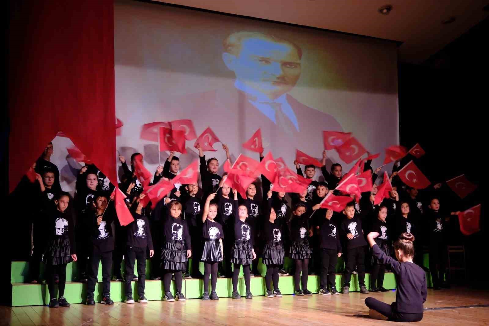 Atatürk, Kuyucak’ta düzenlenen törenle anıldı
