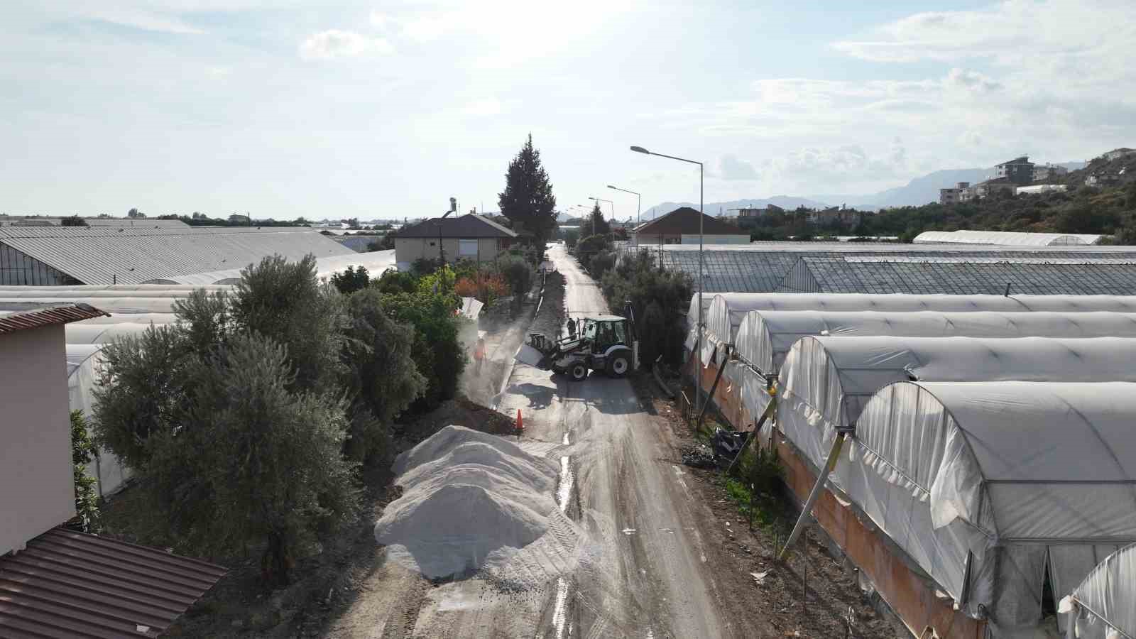 Demre Beymelek’in içme suyu hatları yenileniyor
