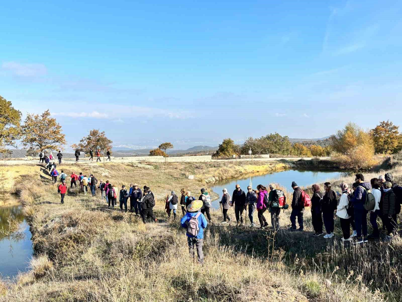 Mysia Yolları’nda Atatürk’ü anma yürüyüşü
