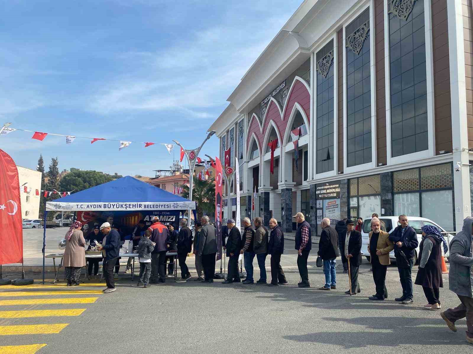 Büyükşehir, Atatürk için 17 ilçede hayır gerçekleştirdi
