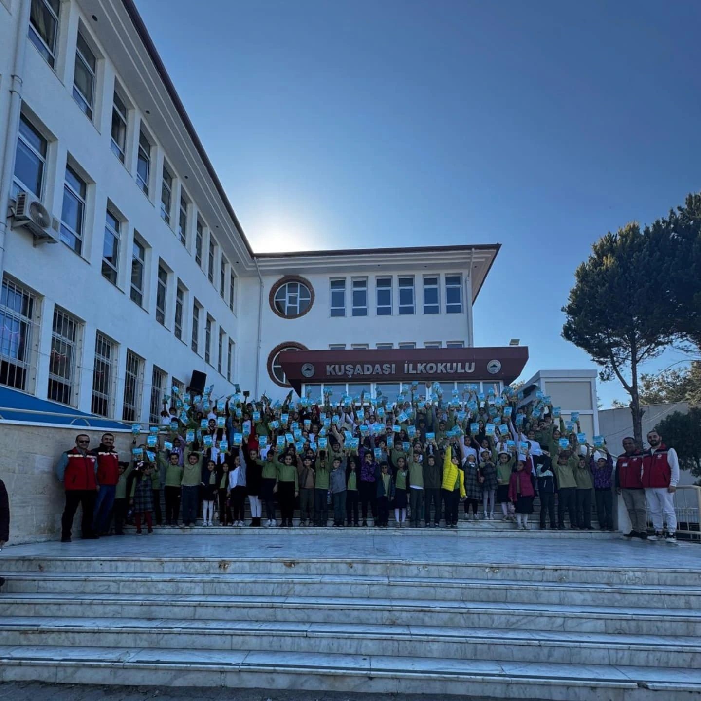 Kuşadası’nda öğrencilere su verimliliğinin önemi anlatıldı
