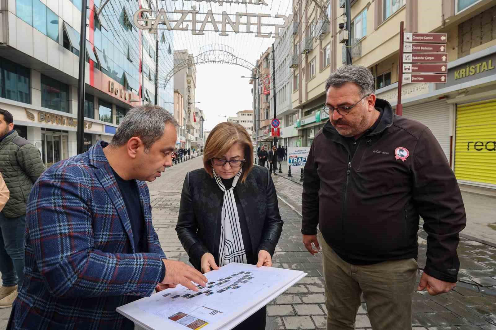 Gaziantep’te Karagöz-Eskisaray caddeleri yeni çehresine kavuşuyor
