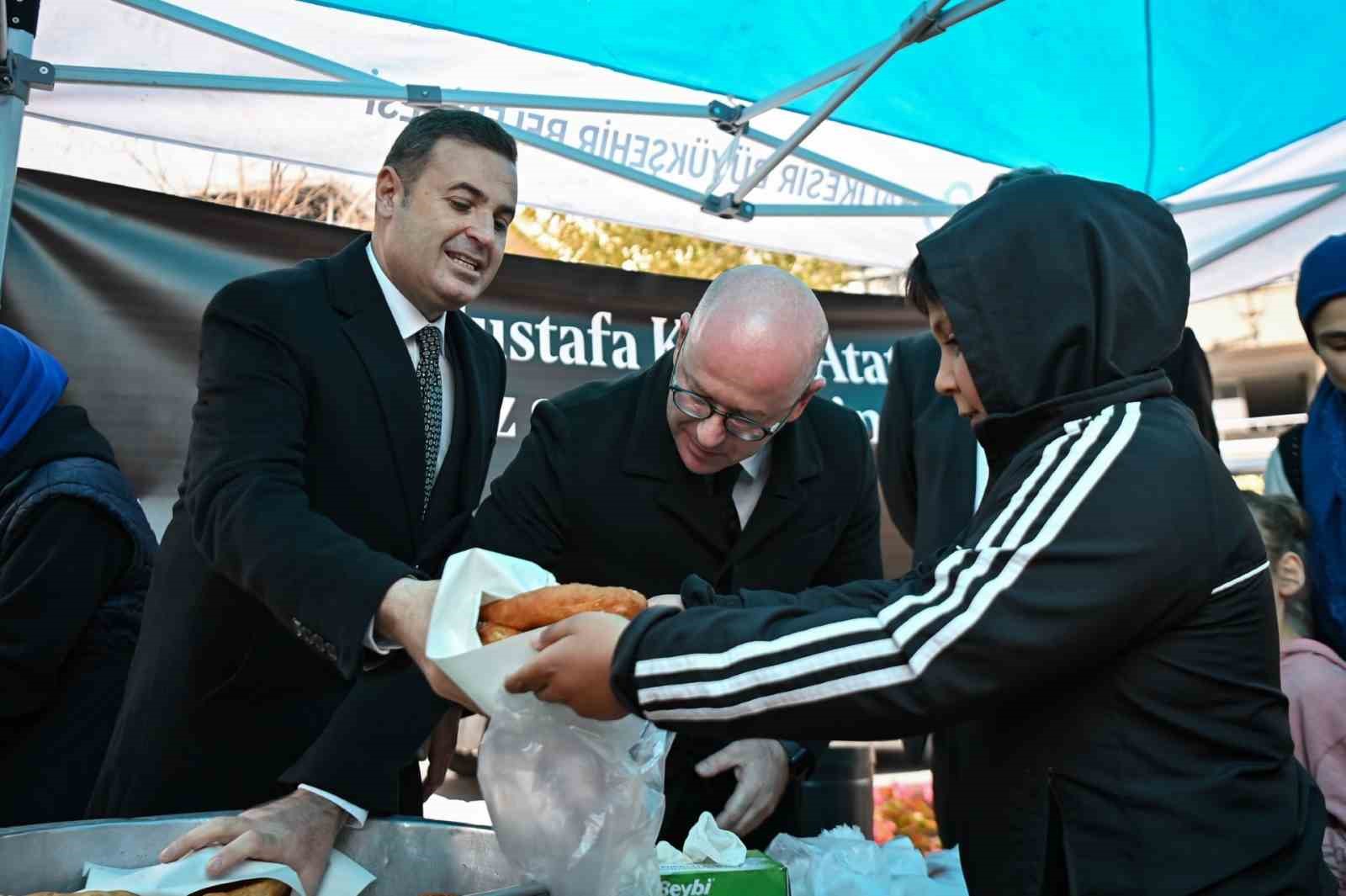 Atatürk’ü hutbe okuduğu tek camide dualarla andılar
