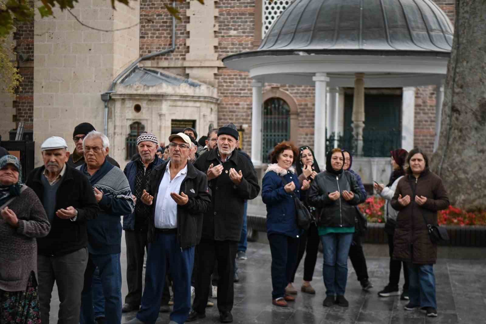 Atatürk’ü hutbe okuduğu tek camide dualarla andılar
