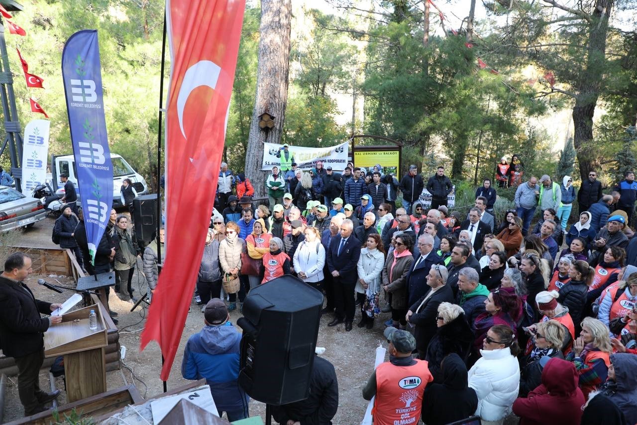 Kazdağları’nda Atatürk’ün anısına fidanlar toprakla buluştu
