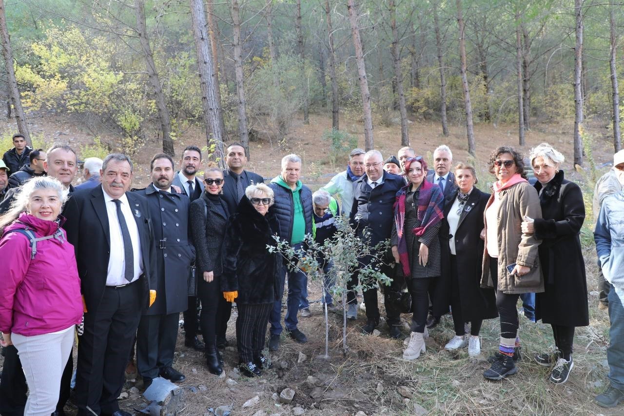 Kazdağları’nda Atatürk’ün anısına fidanlar toprakla buluştu
