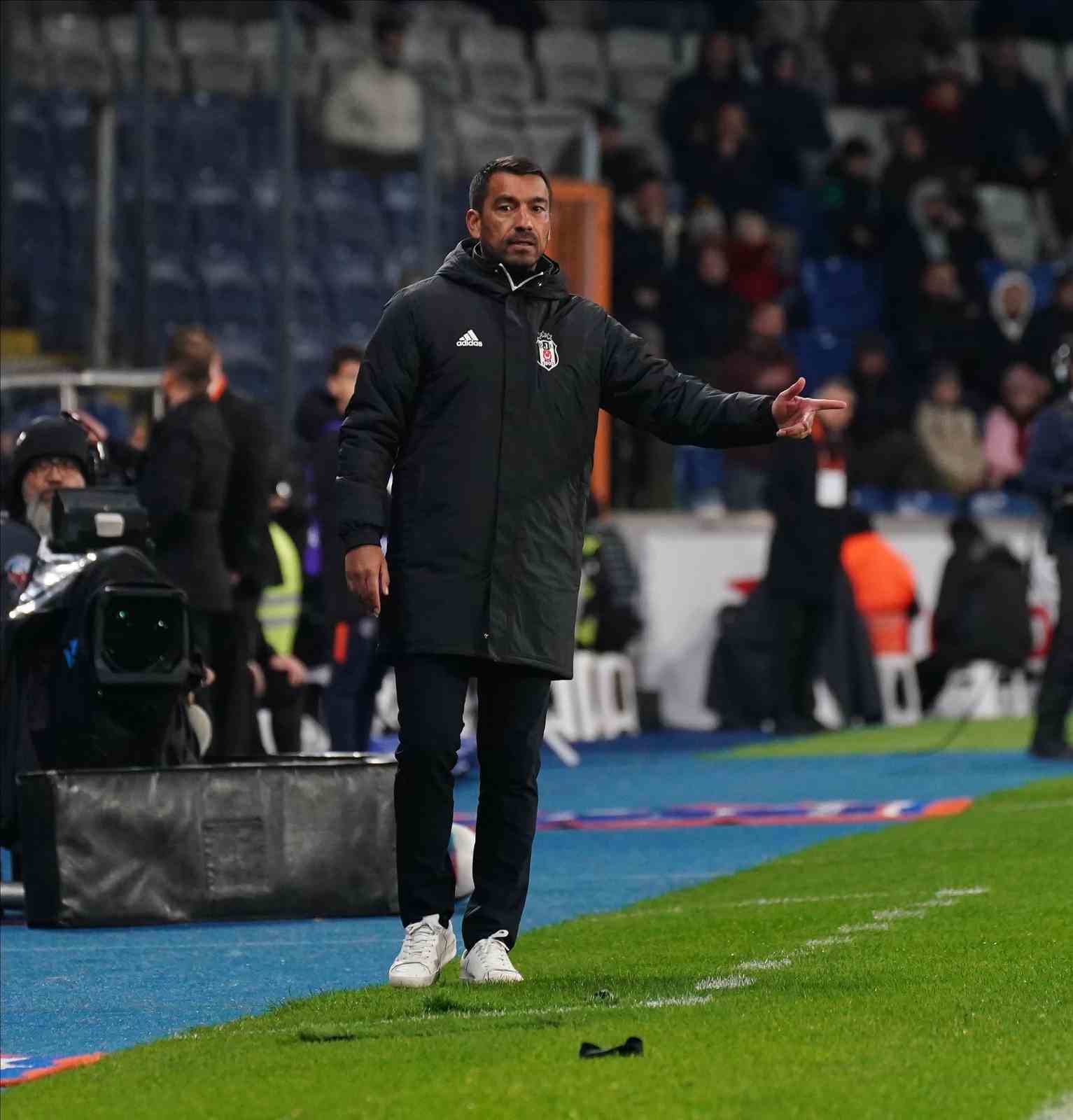 Trendyol Süper Lig: Başakşehir: 0 - Beşiktaş: 0 (İlk yarı)
