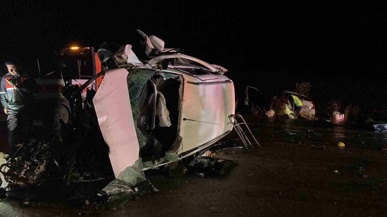 Burdur-Fethiye karayolunda zincirleme kaza: 1 ölü, 7 yaralı
