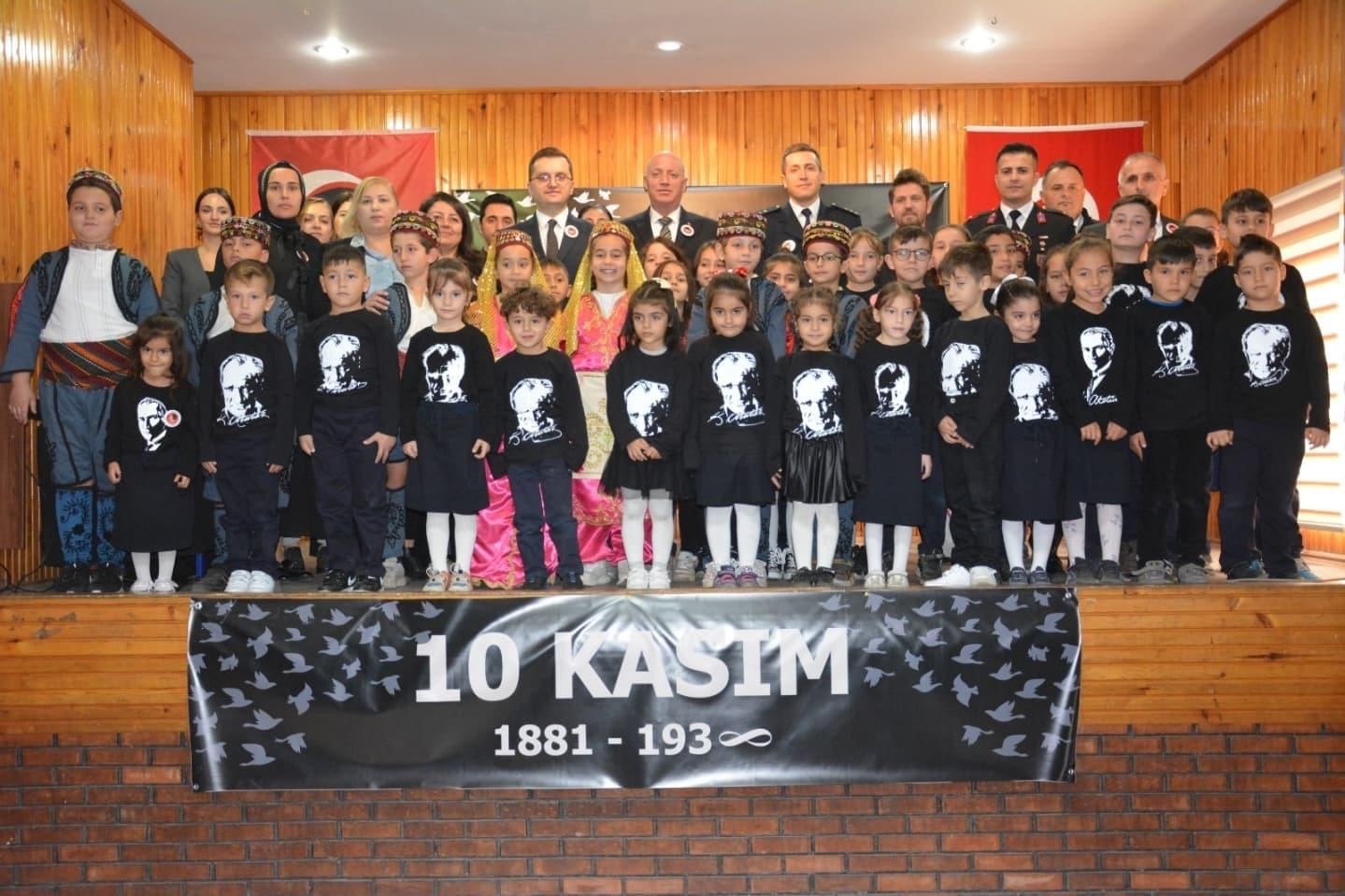 Başkan Kumral; “Milli Mücadelemizin Başkomutanı Atatürk’ü saygı ve minnetle anıyoruz”
