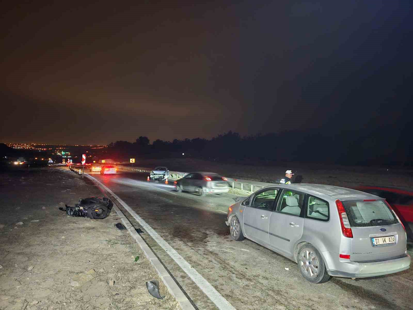 Adana’da otomobil motosiklete çarptı: 1 ölü, 3 yaralı
