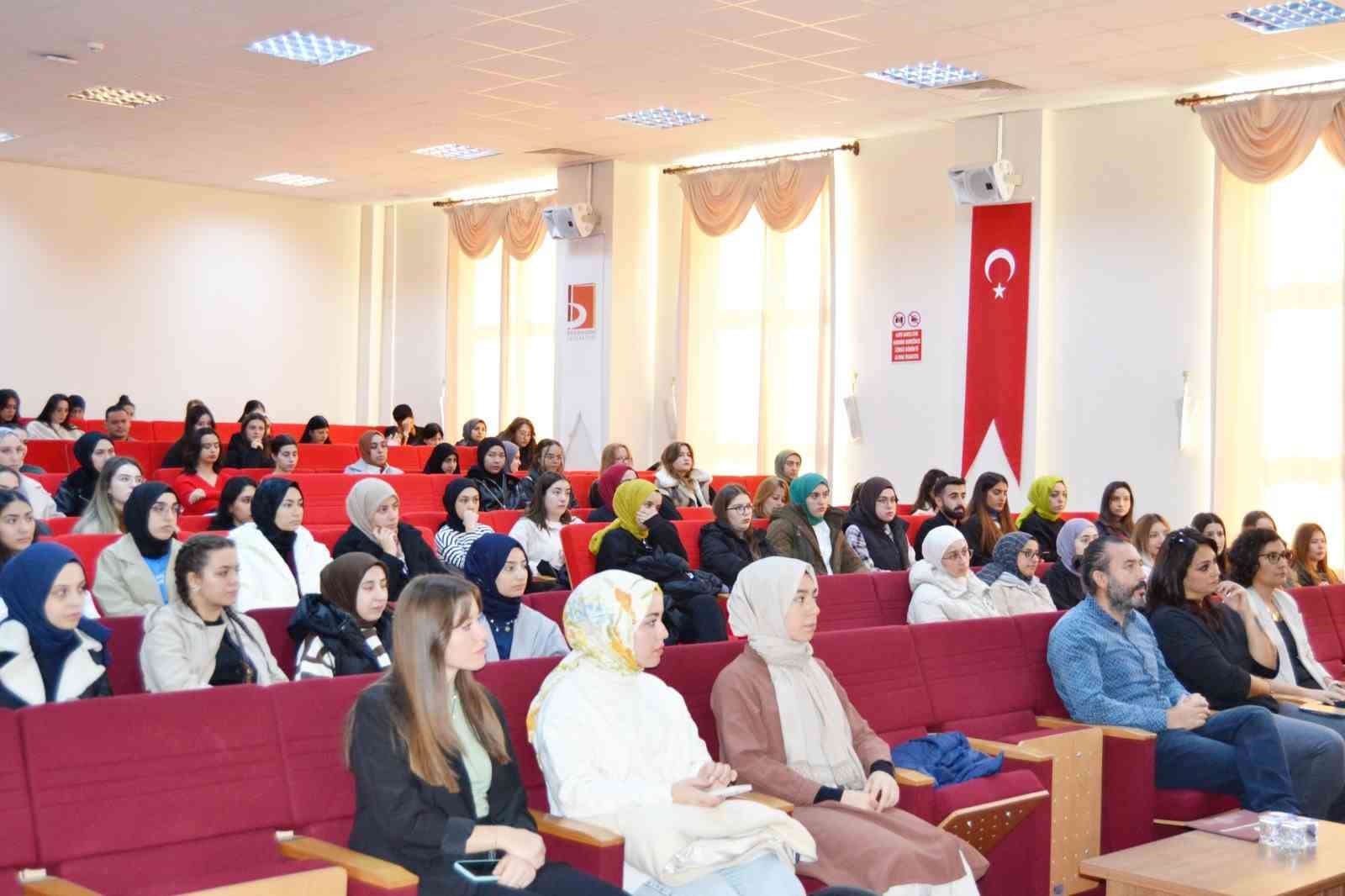 BŞEÜ’de ’Rehabilitasyon Merkezleri ve Özel Eğitim’ semineri düzelendi
