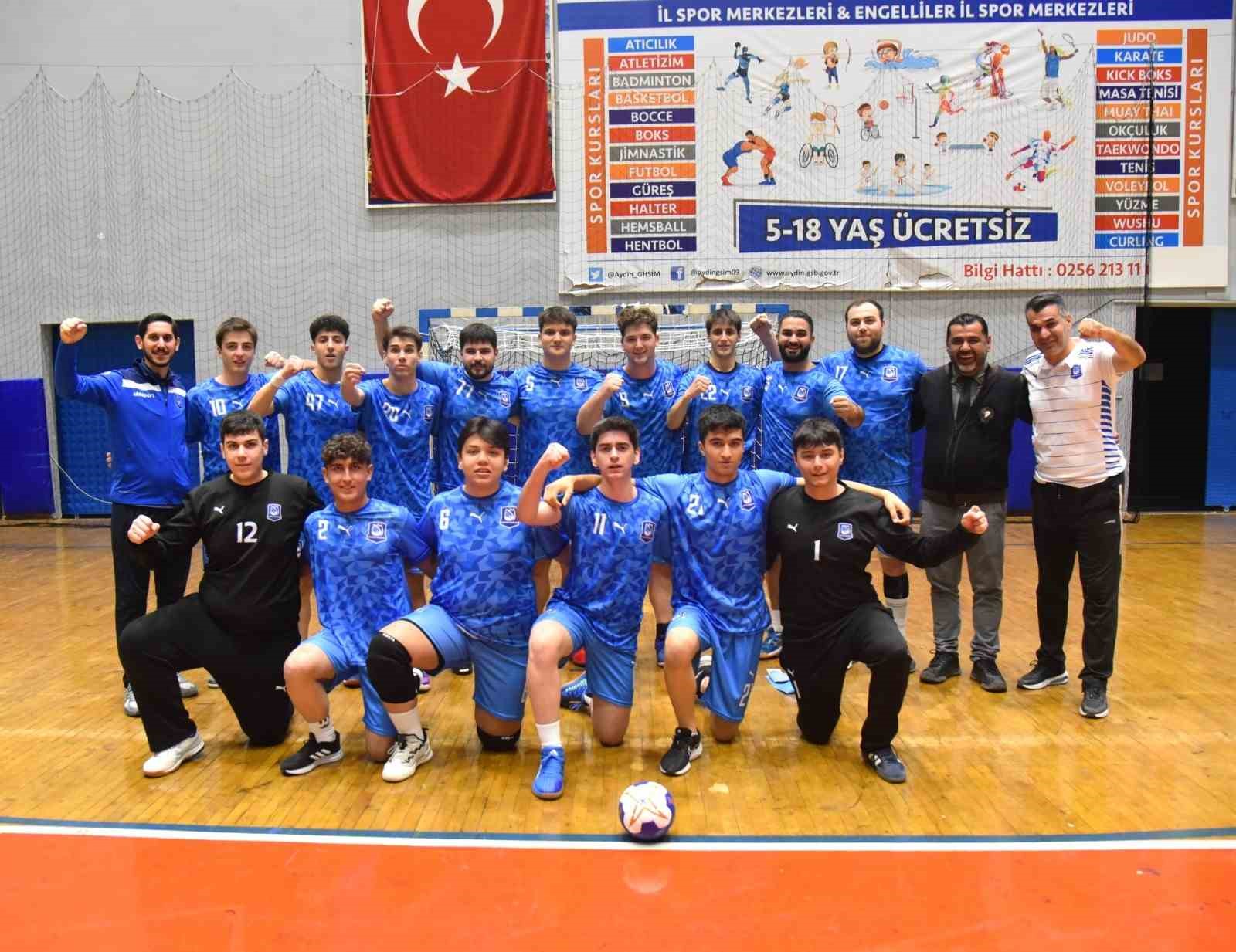 Yunusemre Aydın’dan lider döndü: 33-39
