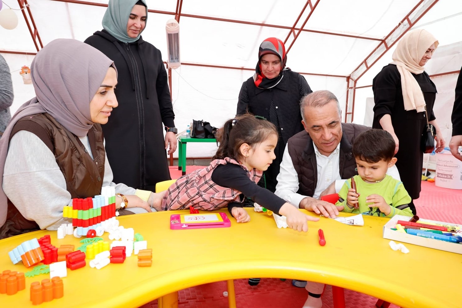 Sultangazi Belediyesi’nden depremzedeler için yapılan konteynerin teslimatıyla ilgili iddialara açıklama
