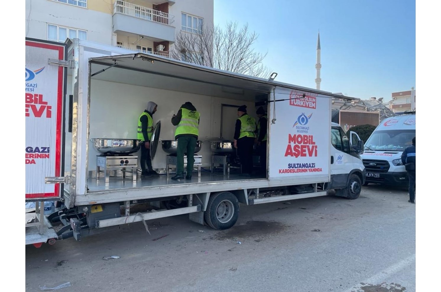 Sultangazi Belediyesi’nden depremzedeler için yapılan konteynerin teslimatıyla ilgili iddialara açıklama
