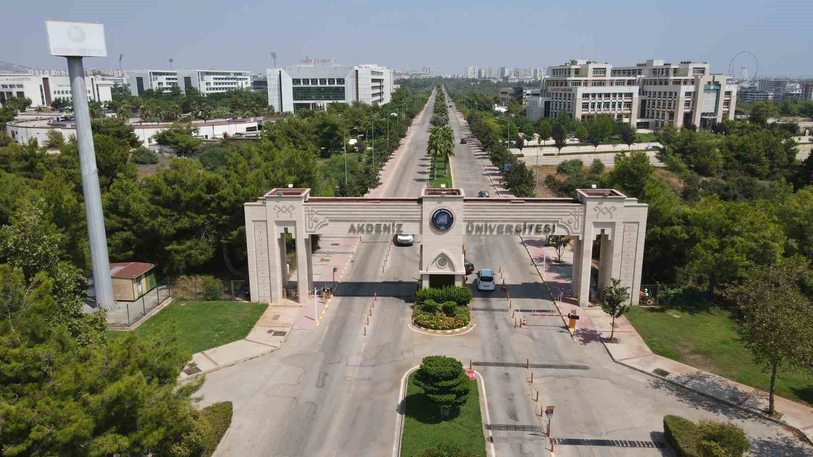 Akdeniz Üniversitesi URAP sıralamasında yükseldi
