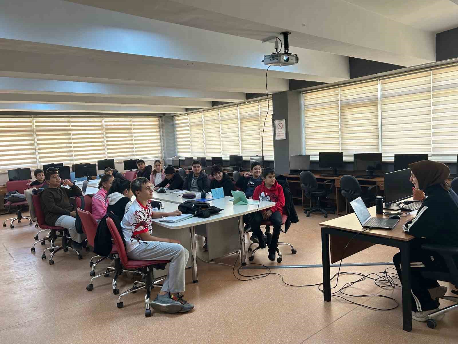 Elazığ’da gençlik merkezleri yoğun talep görüyor
