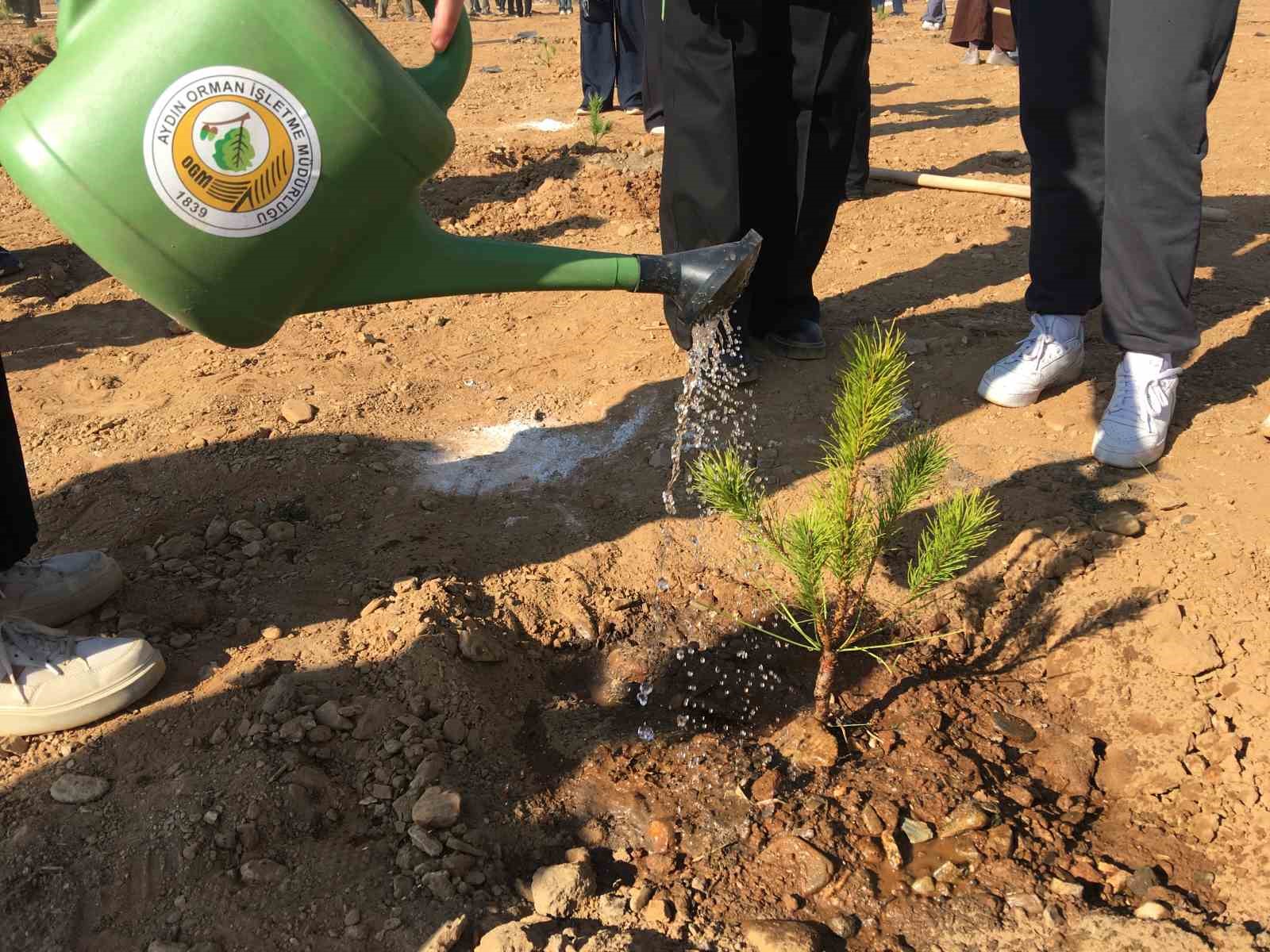 Aydın’da fidanlar toprakla buluştu
