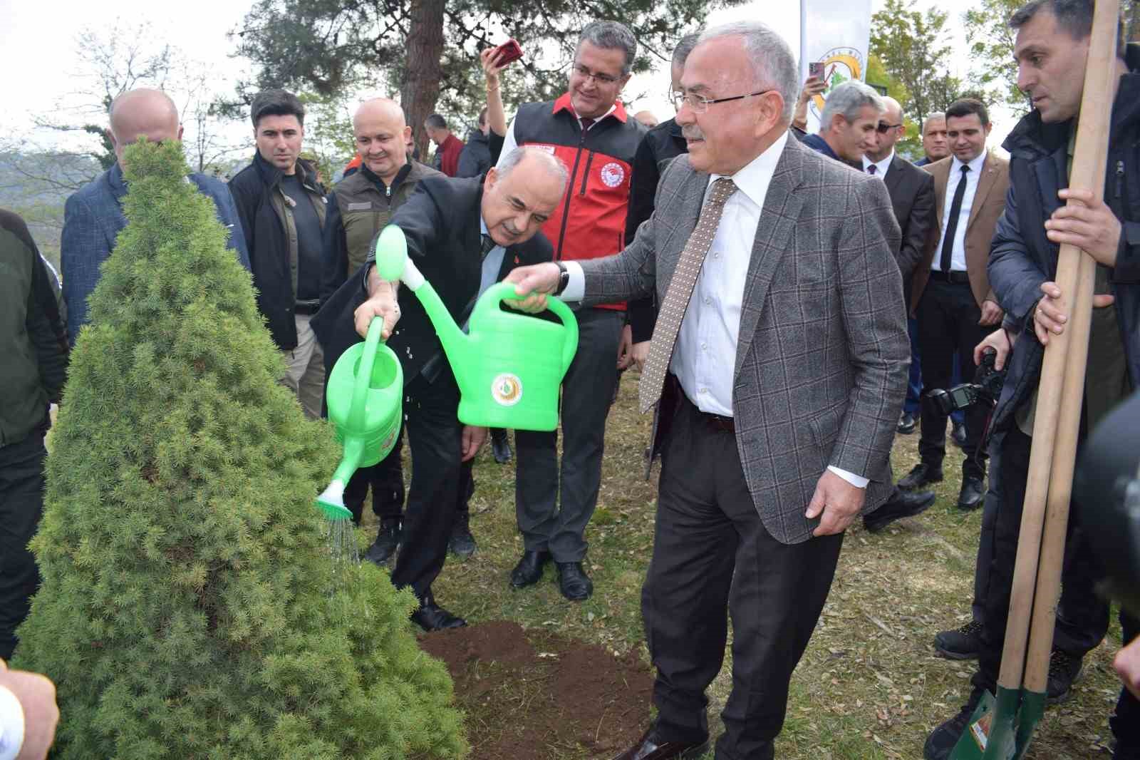 Ordu’da yaklaşık 5 bin fidan toprakla buluşturuldu
