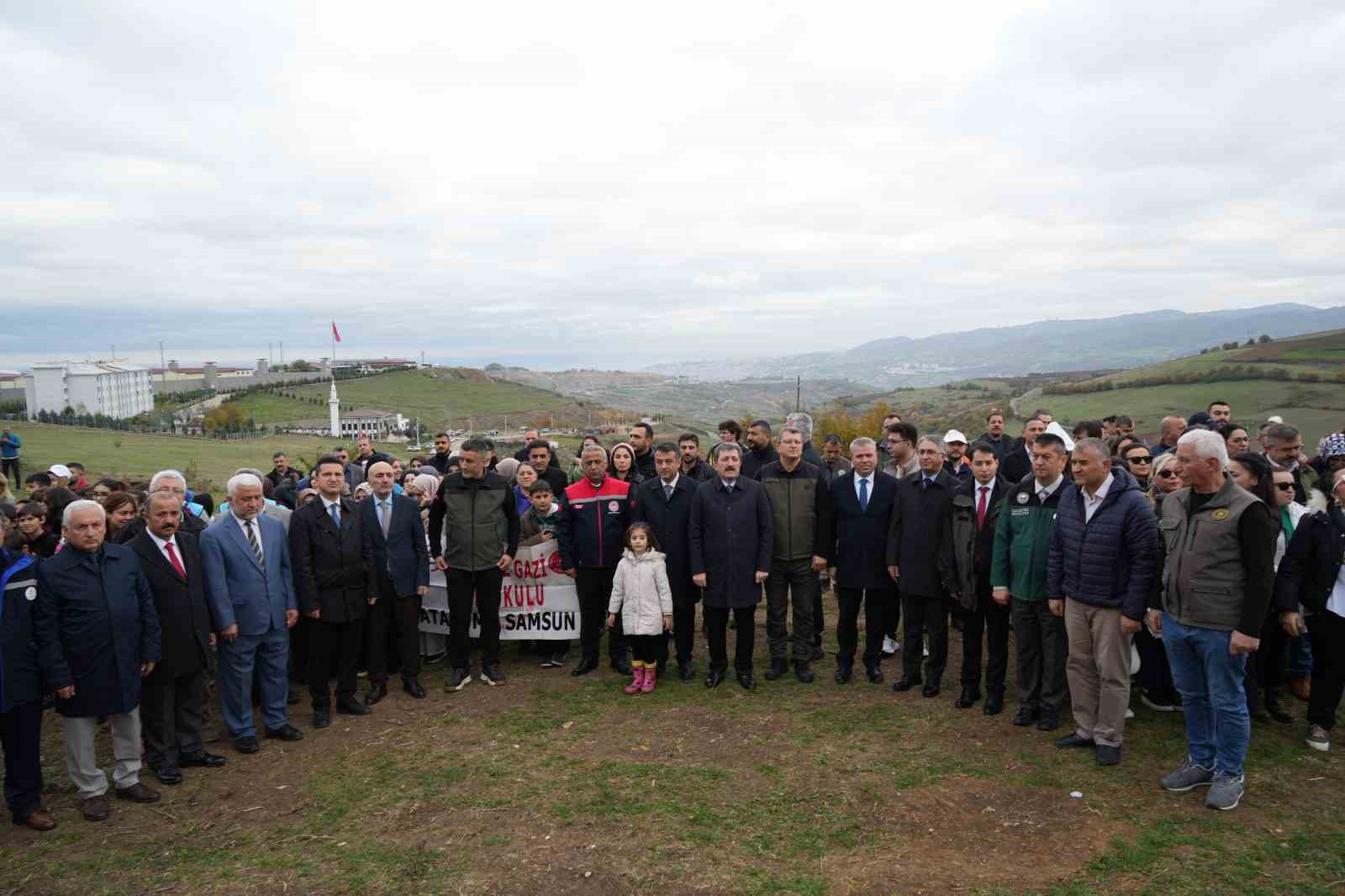 Samsun’da ’Milli Ağaçlandırma Günü’nde 100 bin fidan toprakla buluştu
