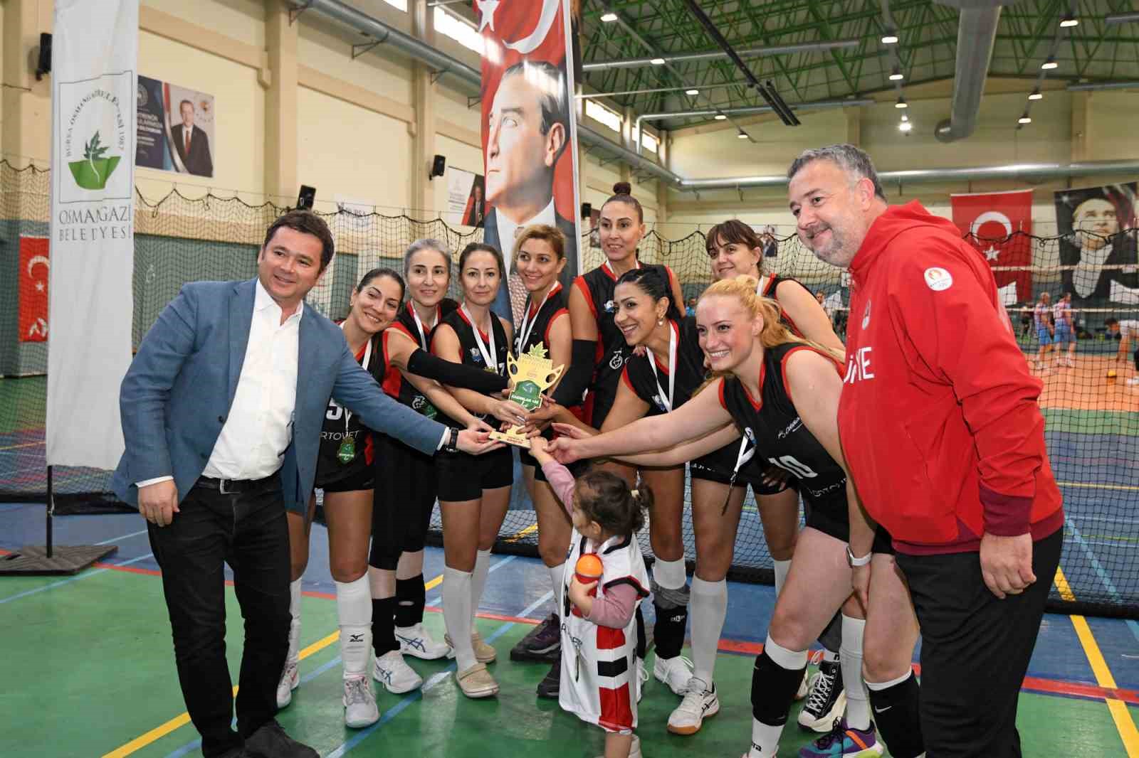 Türkiye Veteran Voleybol Turnuvası’nda şampiyonlar belli oldu
