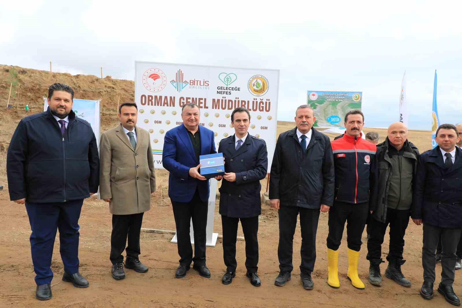 DATÜB Ahlat’ta ‘Hatıra Ormanı’ oluşturdu
