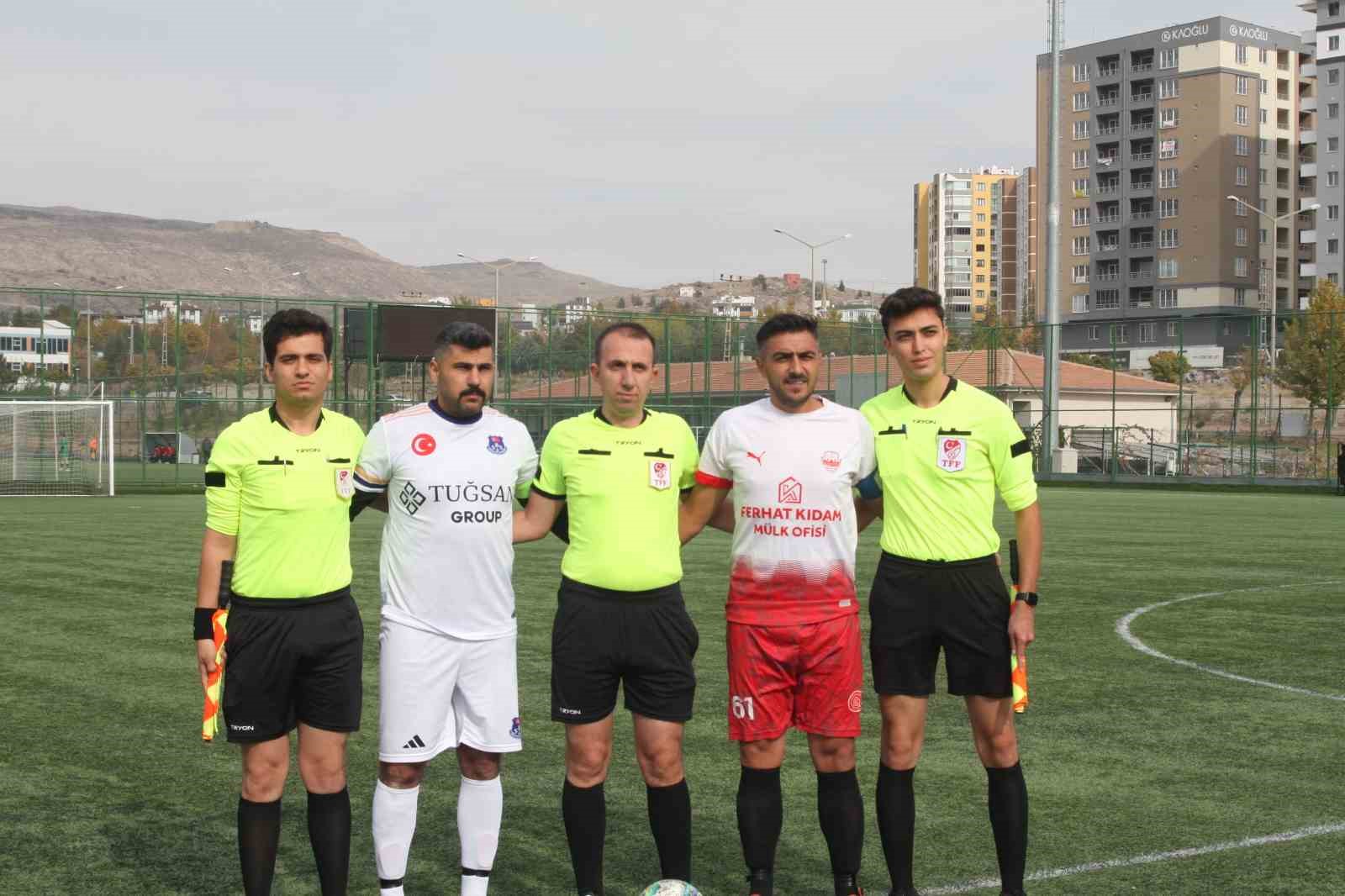 Kayseri 1. Amatör Küme: Talas Anayurtspor: 3 - Sosun Birlikspor: 0
