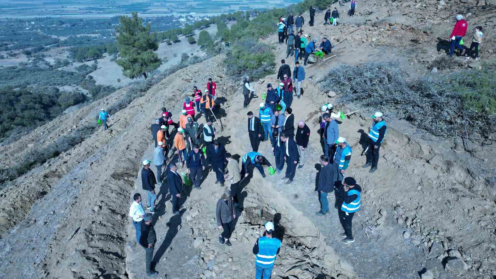 Nazilli’de fidanlar toprakla buluştu
