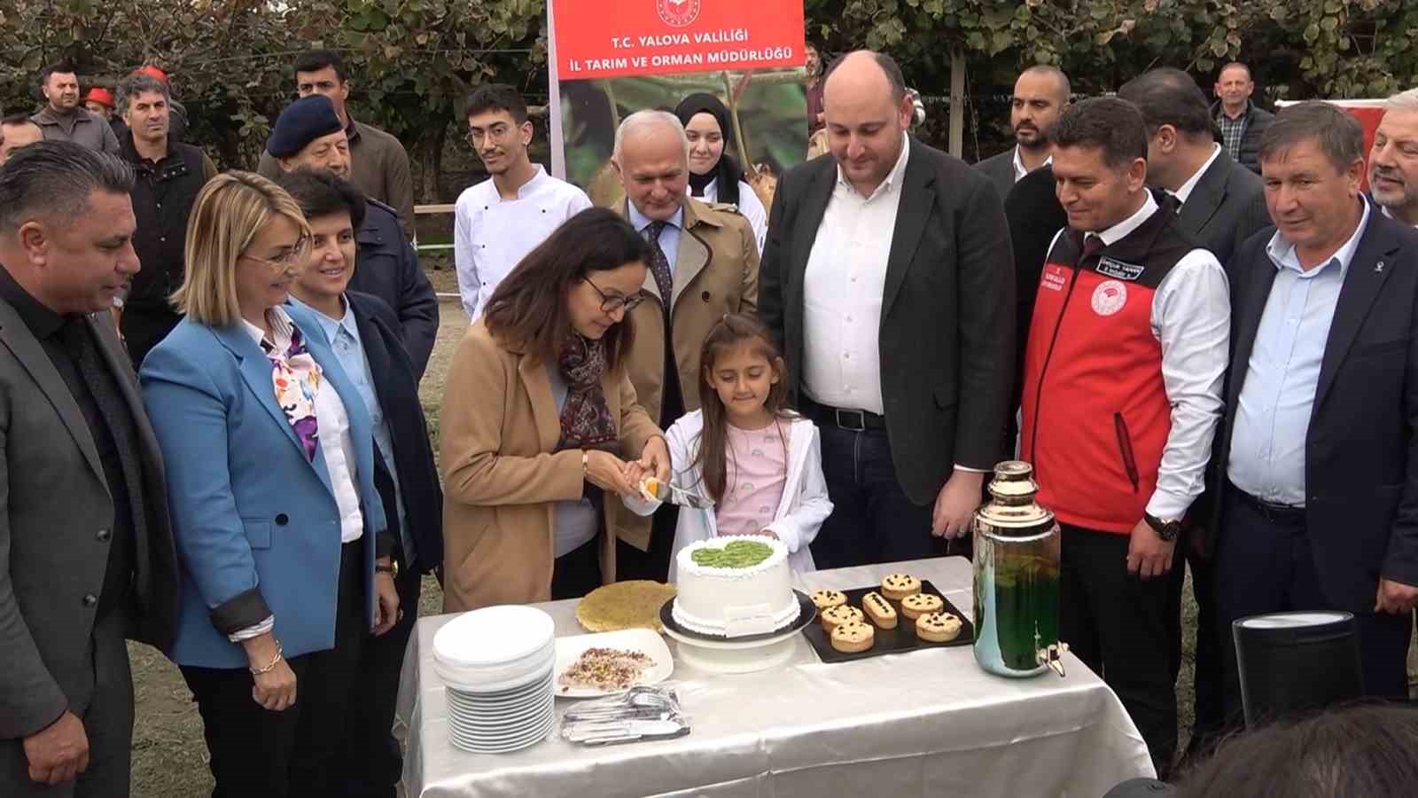 Yalova Kivisi Hasat Şenliği renkli görüntülere sahne oldu
