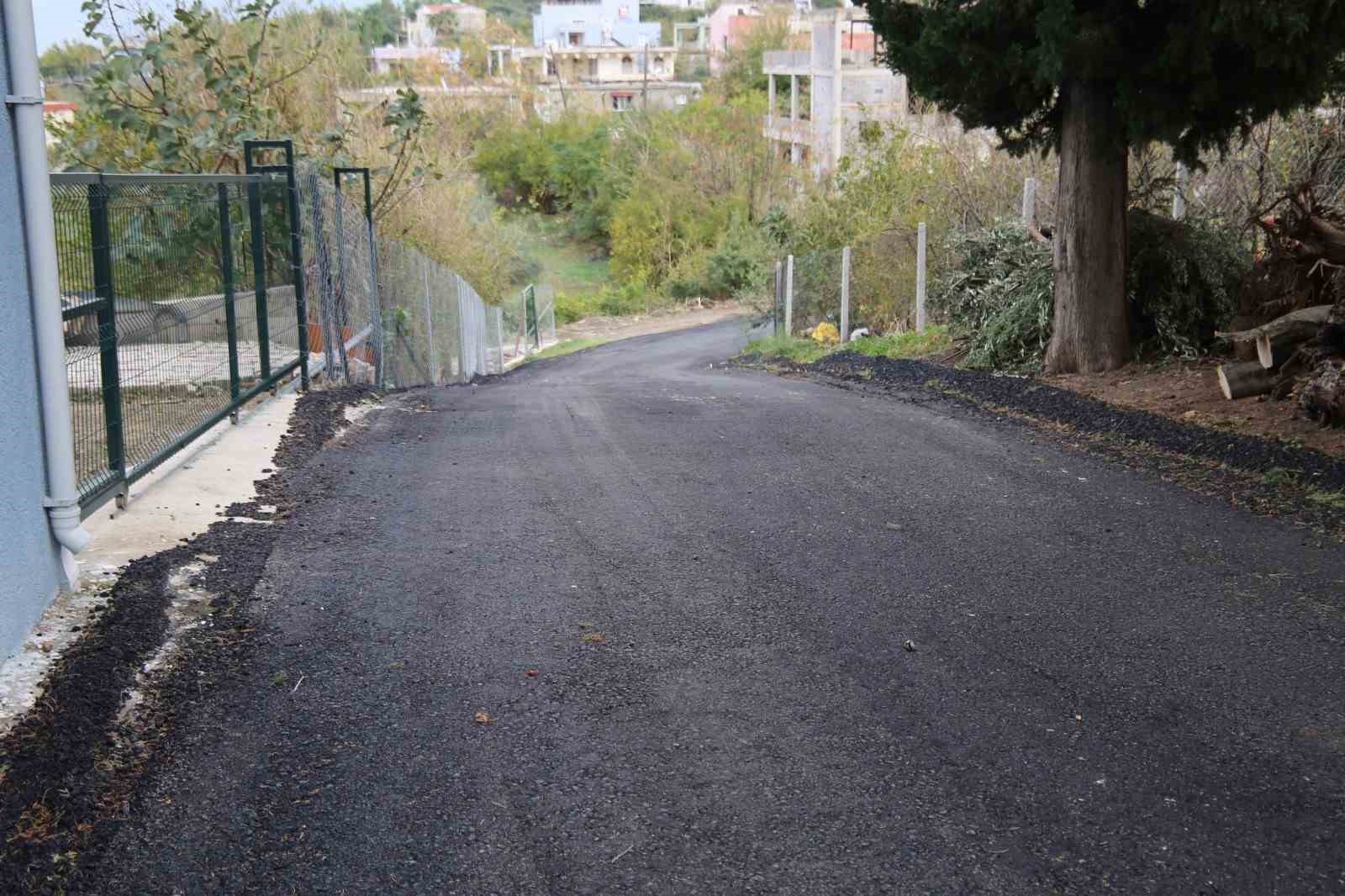 Yürek ısıtan çalışma; engelli aracıyla okula tek başına gitmek isteyen Mehmet’in okul yolu asfaltlandı
