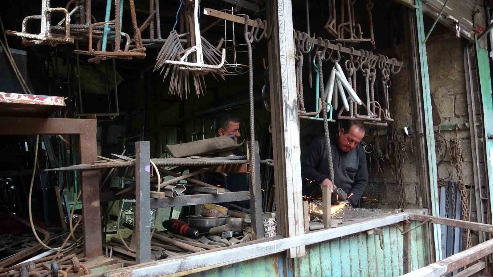 Bir nesilden diğerine aktarılamayan ’demircilik mesleği’ yok oluyor
