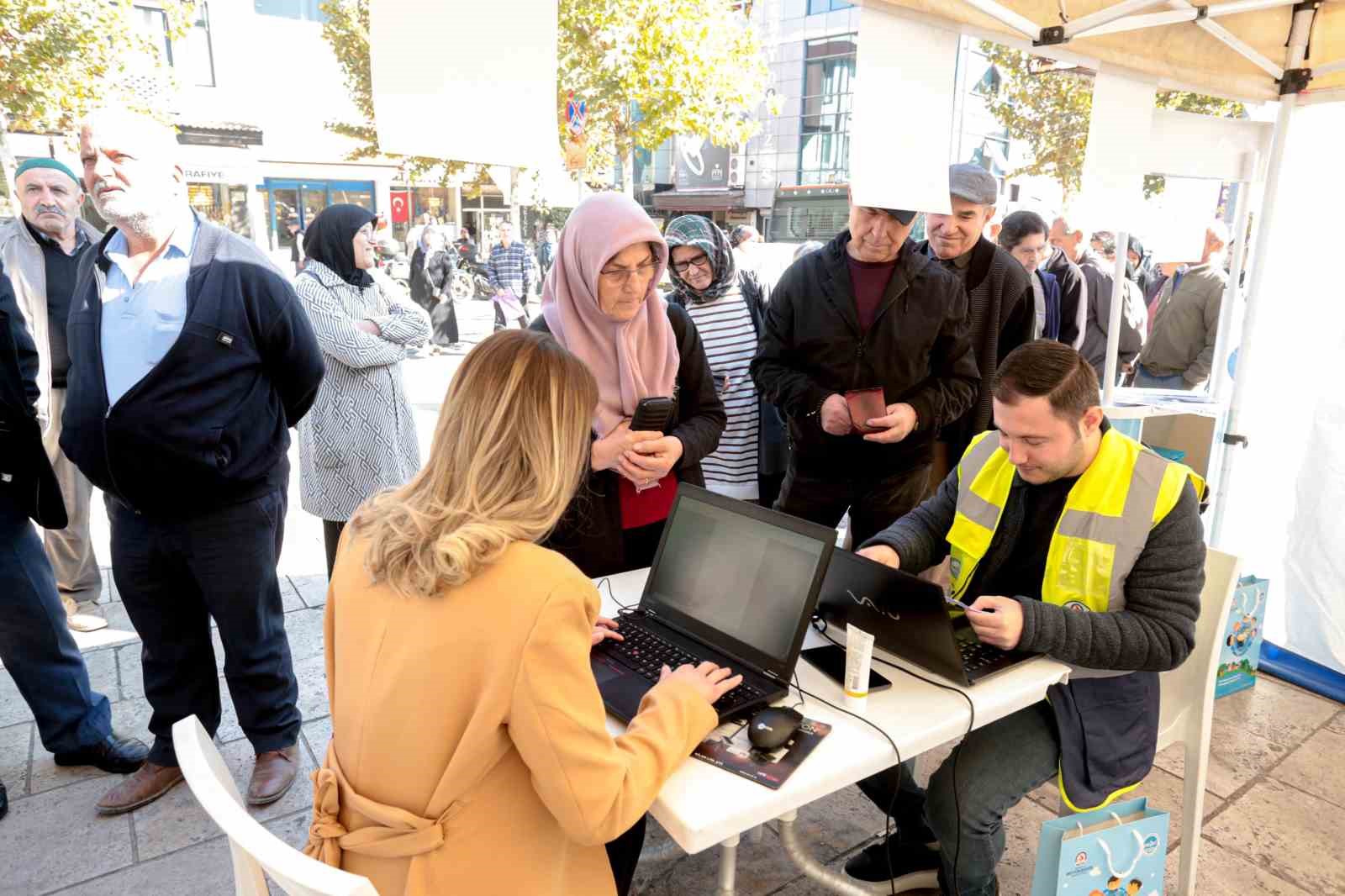 Denizli Büyükşehir yüzde 40 su tasarrufu sağlayan aparatları ücretsiz dağıtıyor
